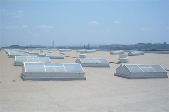 三角型電動(dòng)采光排煙天窗