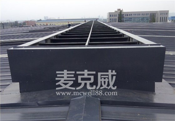 屋頂通風(fēng)天窗安裝