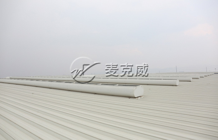 MCW6型流線型通風(fēng)天窗(整體骨架式) MCW6型流線型通風(fēng)天窗(整體骨架式)
